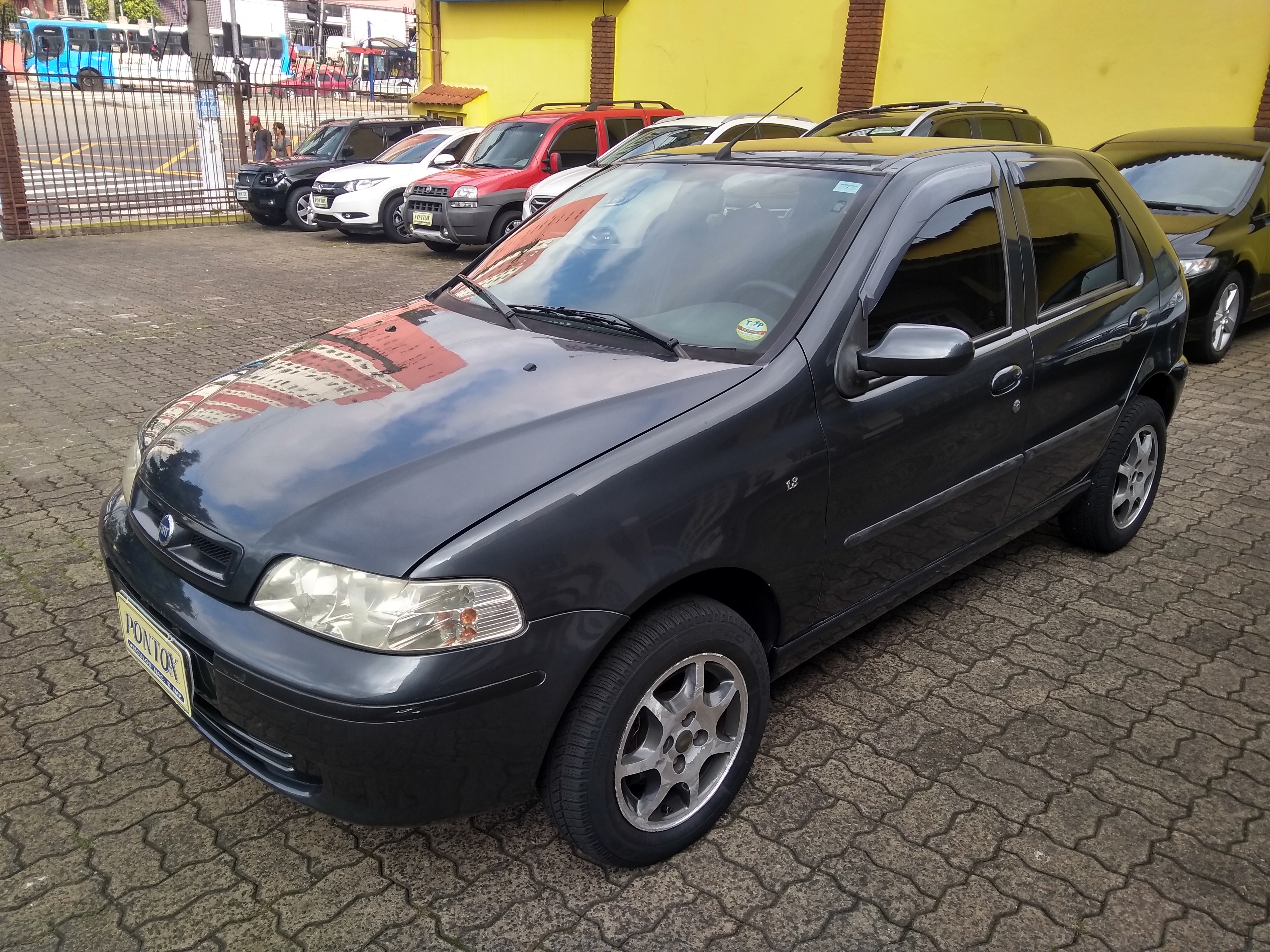 PALIO 1.8 EX 2003 , EXCELENTE ESTADO , COM DIREÇÃO HIDRAULICA ,VIDROS E TRAVAS , E PEGAR E ANDAR ,