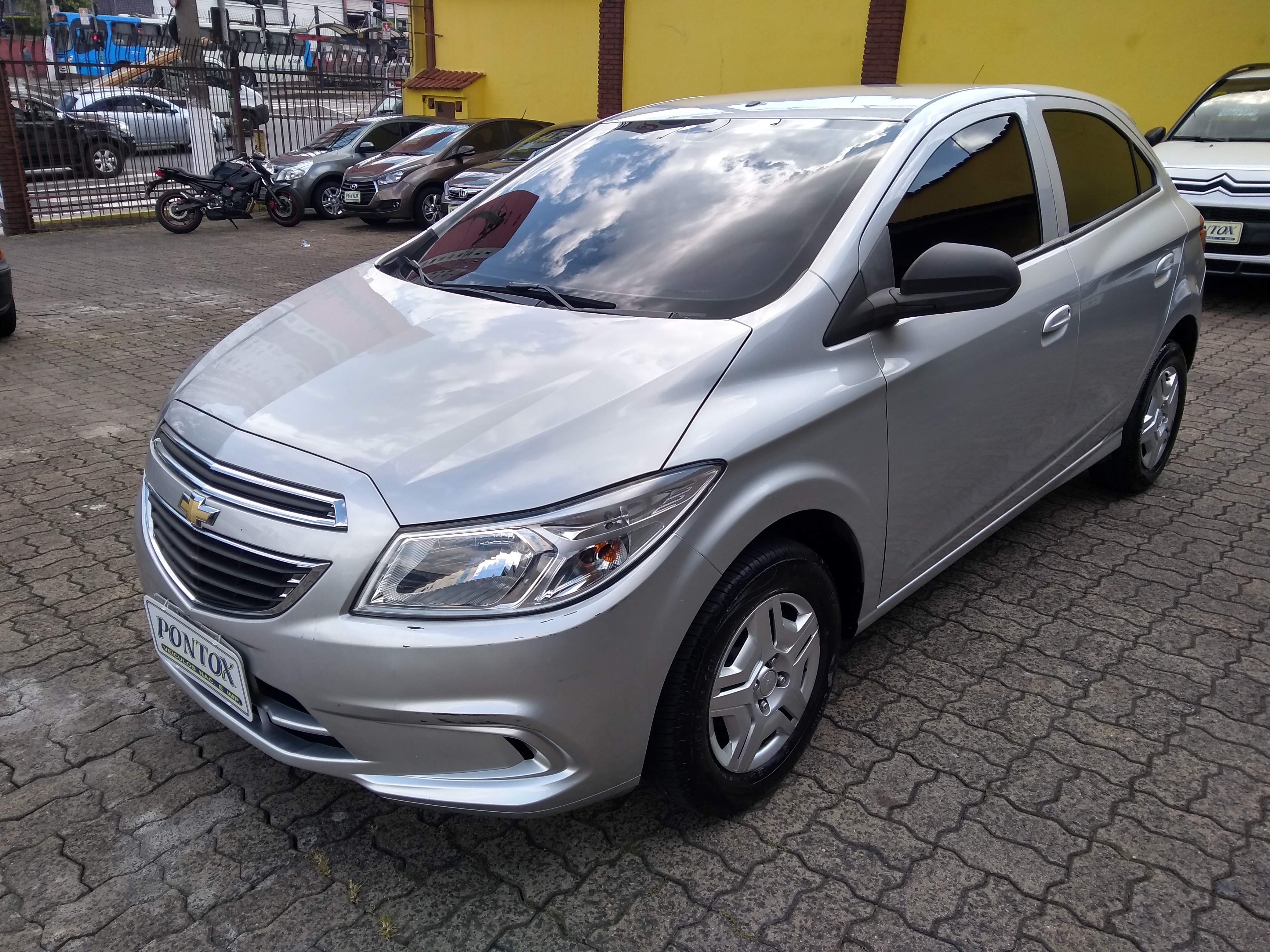 ONIX 1.0 LT ,2014/2015 , UNICO DONO , BAIXA QUILOMETRAGEM , SUPER NOVO , E PEGAR E ANDAR