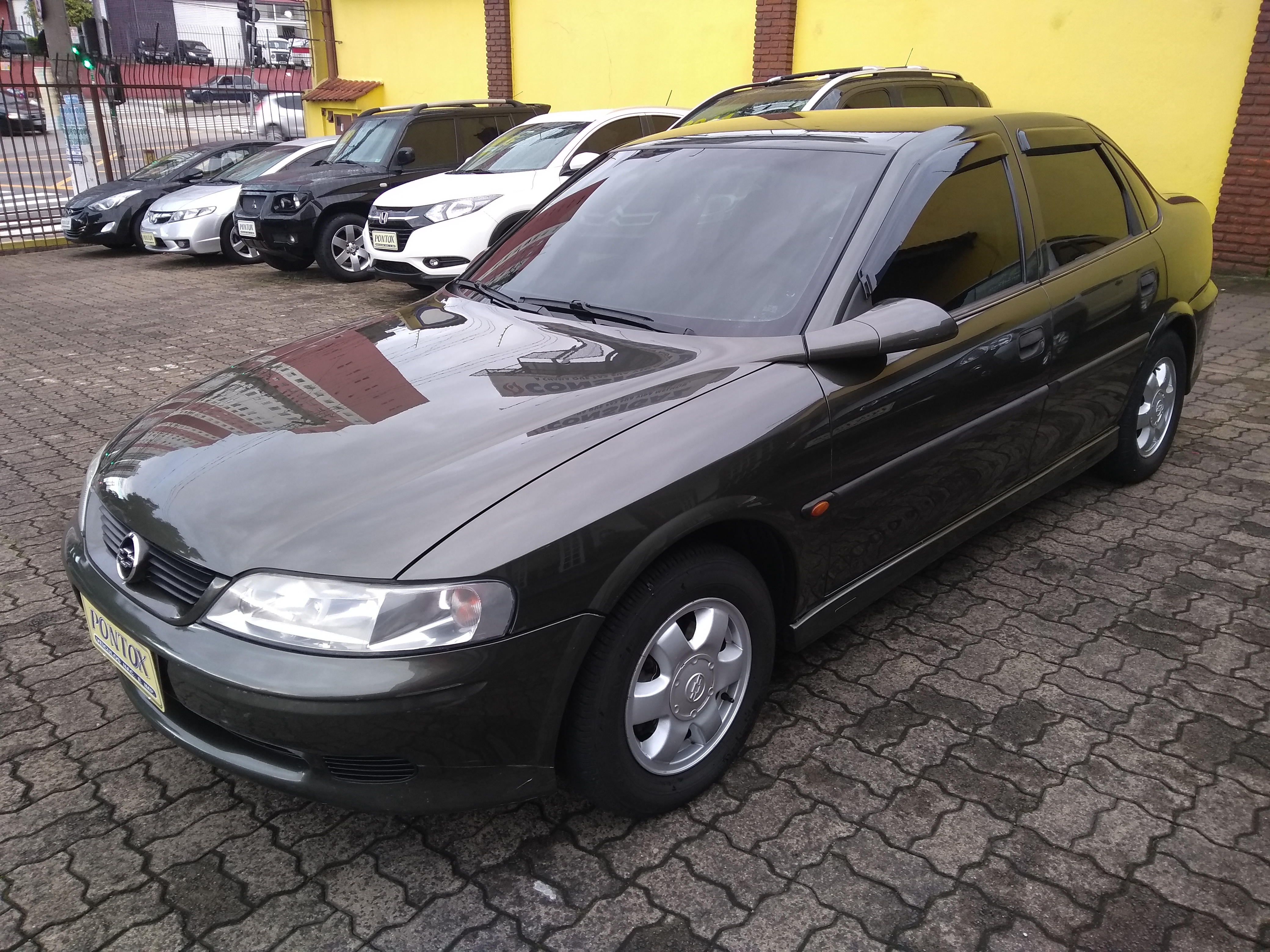 VECTRA 2.2 GLS ,RARIDADE ,BAIXA KM , ANO 2000 ,SUPER CONSERVADO ,E PEGAR E ANDAR