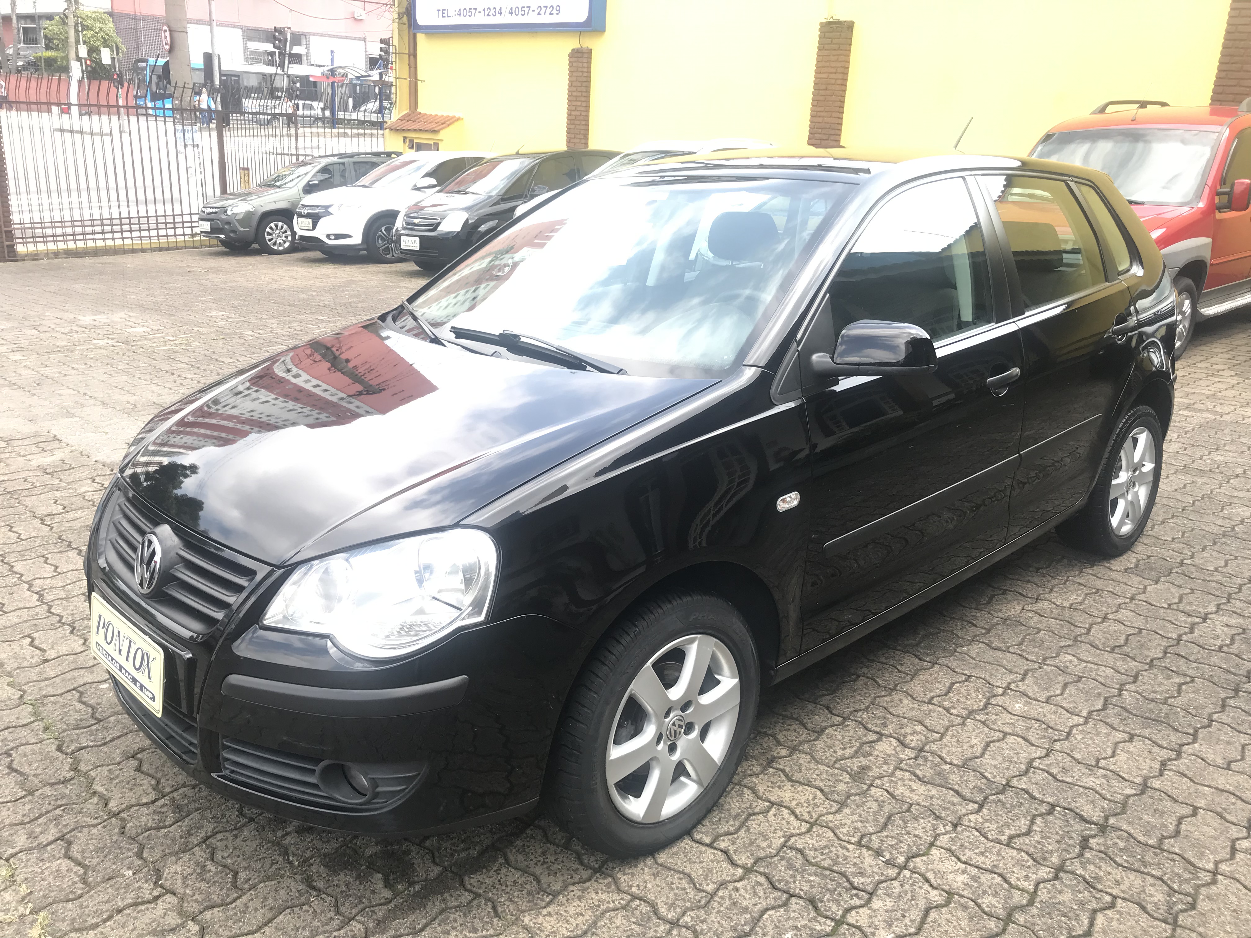 POLO 1.6 HATCH 2009 ,COM AR DIREÇÃO HIDRAULICA E VIDROS ELETRICOS , BAIXA QUILOMETRAGEM
