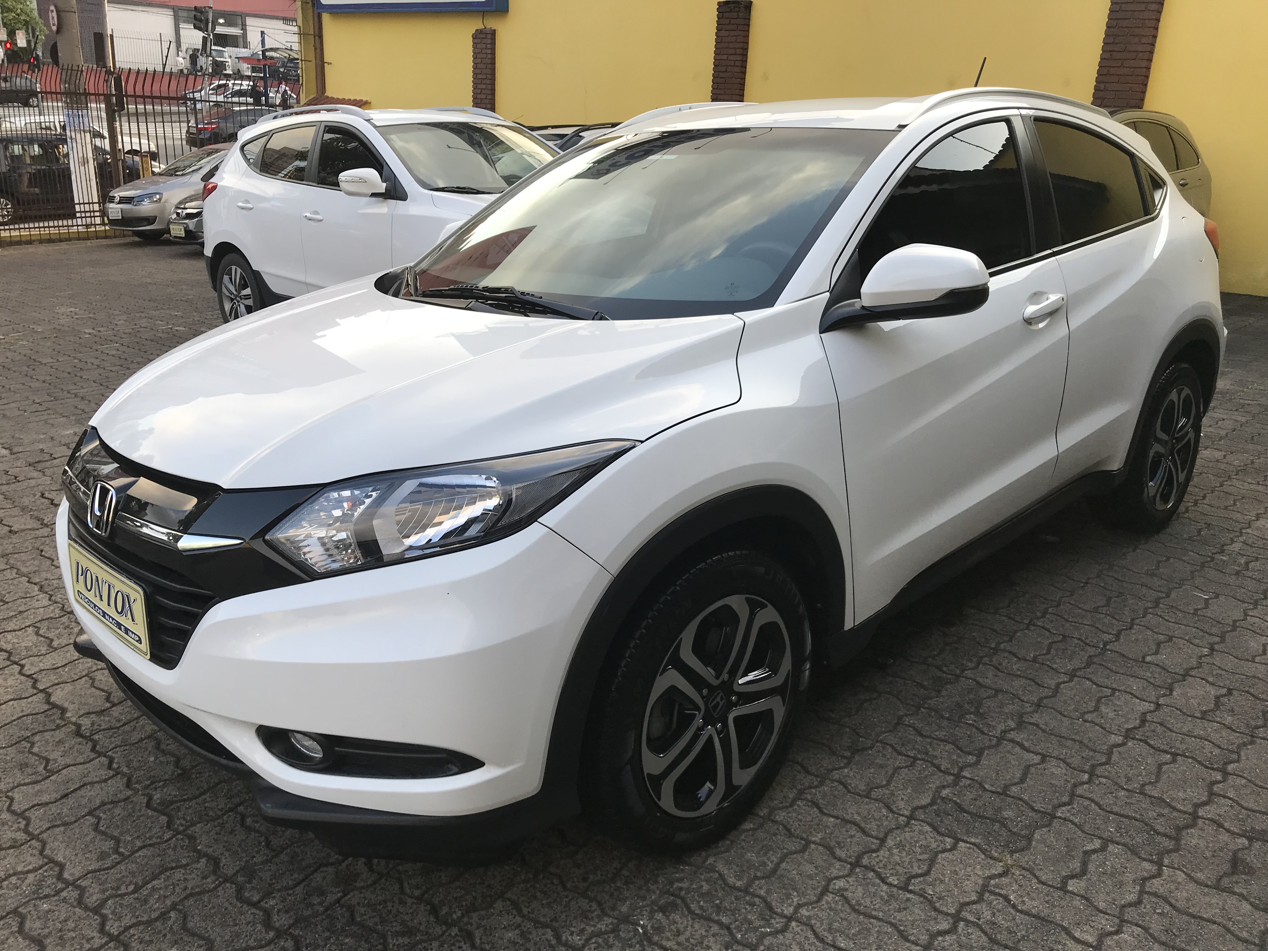 HONDA HR-V EX, AUTOMATICO , 2016 ,BANCO EM COURO , EXCELENTE ESTADO , PNEUS NOVOS ,E PEGAR E ANDAR