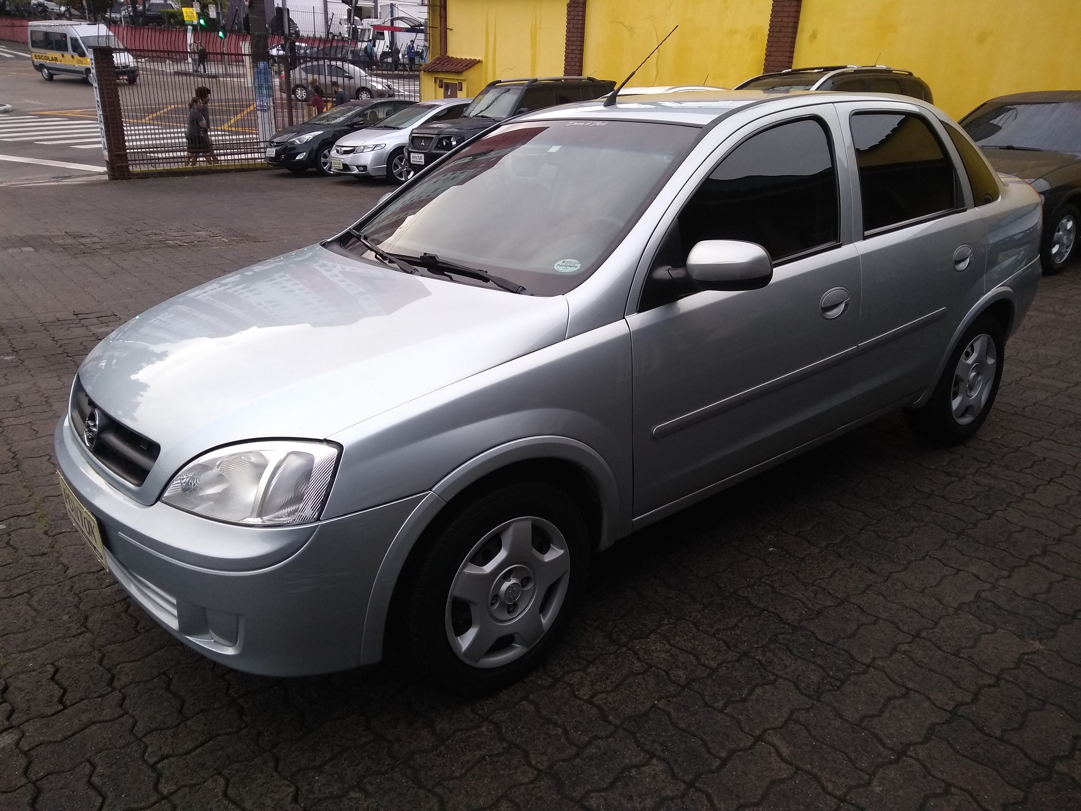 CORSA 1.8 SEDAM MAXX , 2006 ,COM AR DIREÇÃO VIDROS E TRAVAS ,EXCELENTE ESTADO, OLHOU GOSTOU