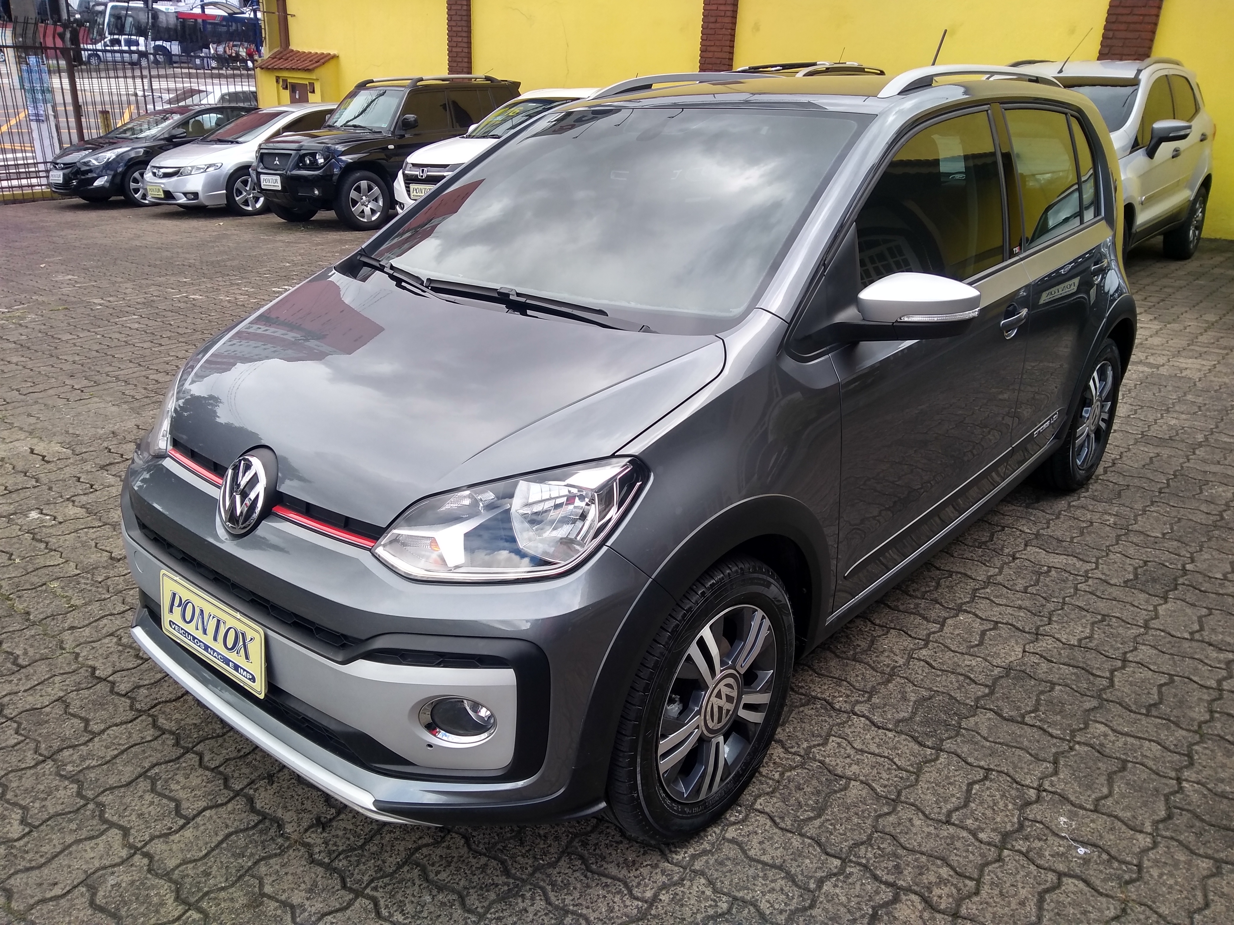 VW CROSS UP! 1.0 TSI , 2018 ,CAMBIO MANUAL ,BAIXA KM ,TODO ORIGINAL, OLHOU GOSTOU