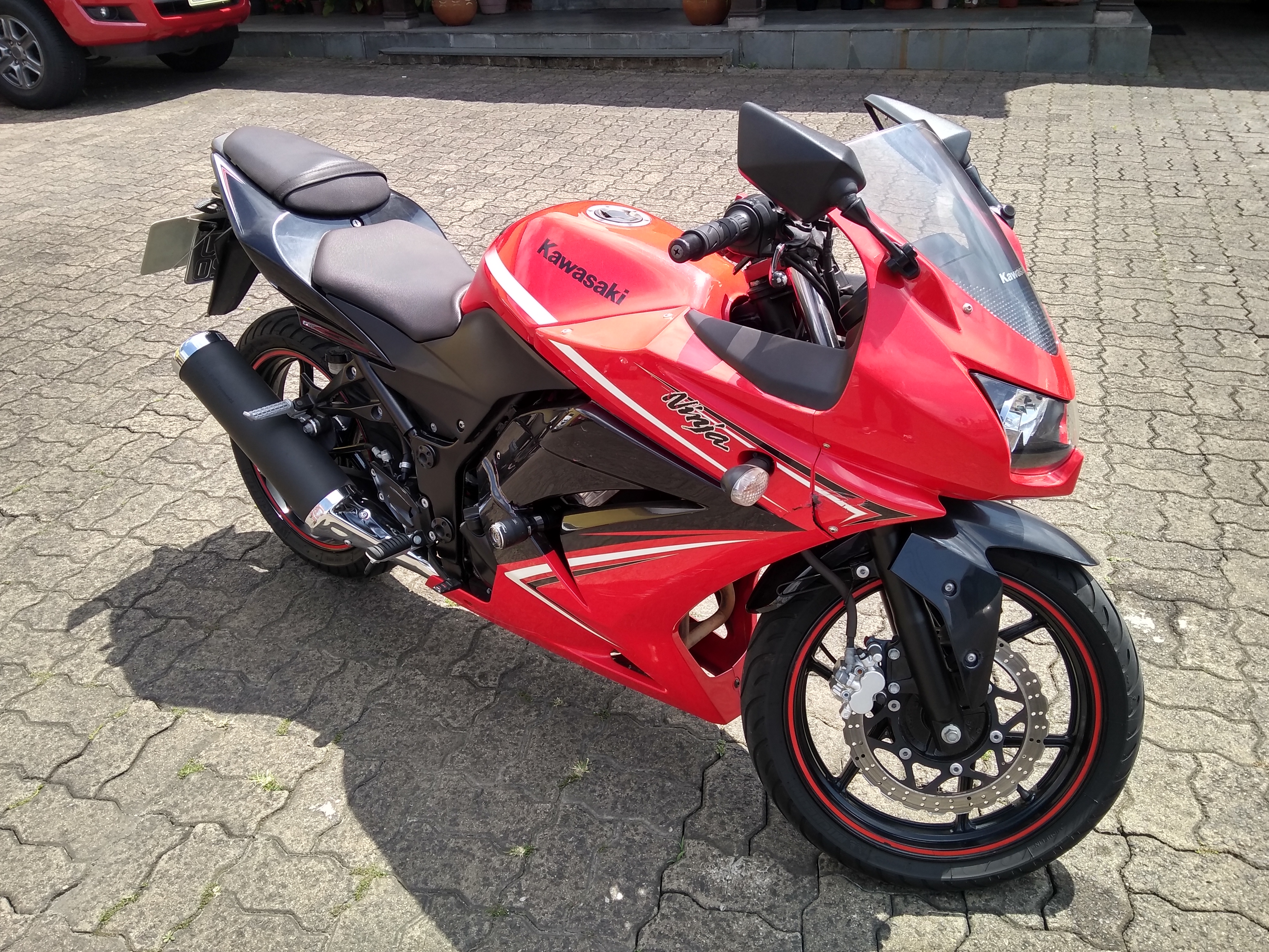 MOTO KAWASAKI NINJA 250R , SUPER NOVA , 2012 , BAIXA KM , OLHOU GOSTOU