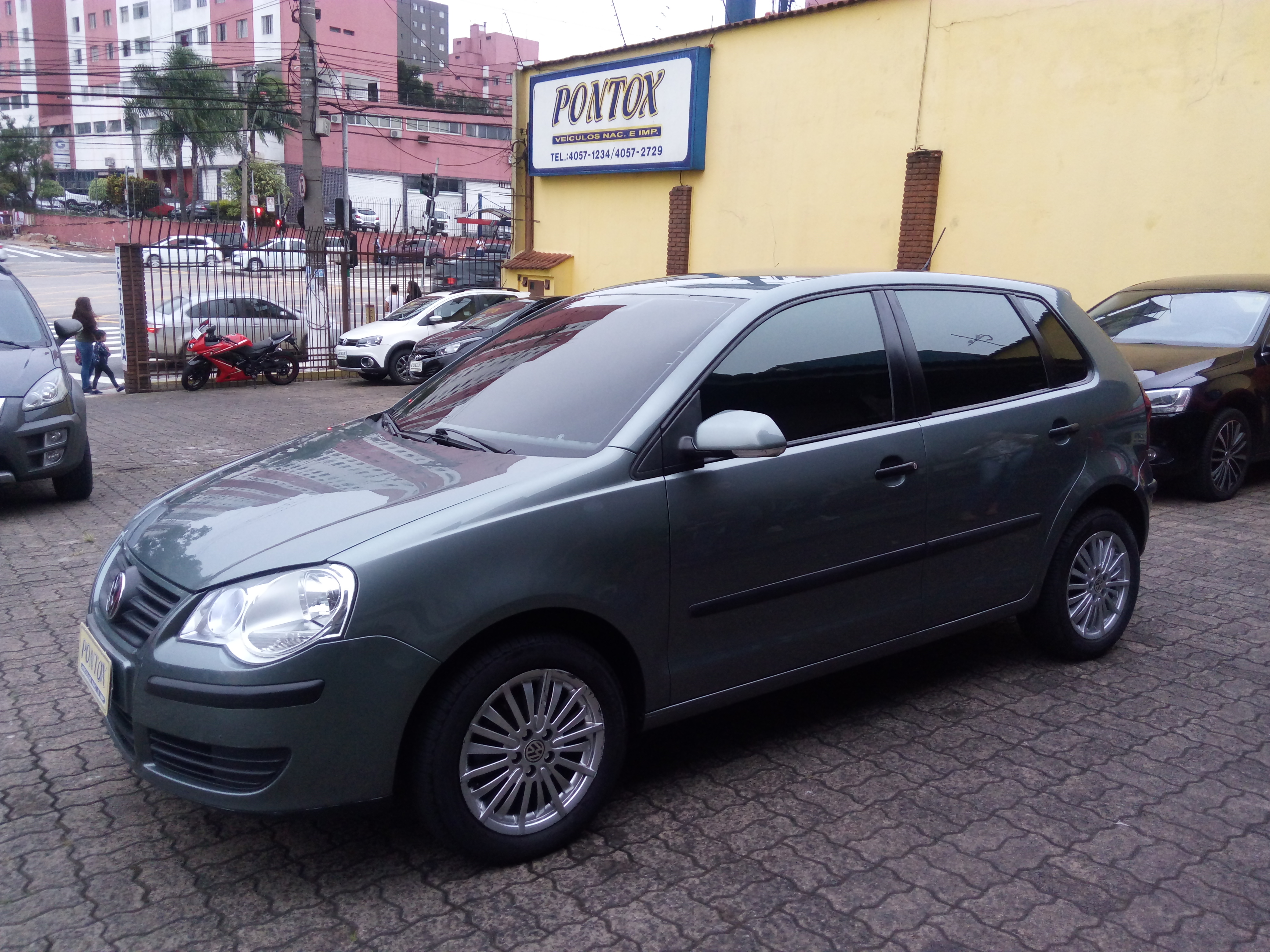 POLO 1.6 SUPER NOVO 2010 , BANCO EM COURO , BAIXA KM , PNEUS NOVOS , BAIXA KM