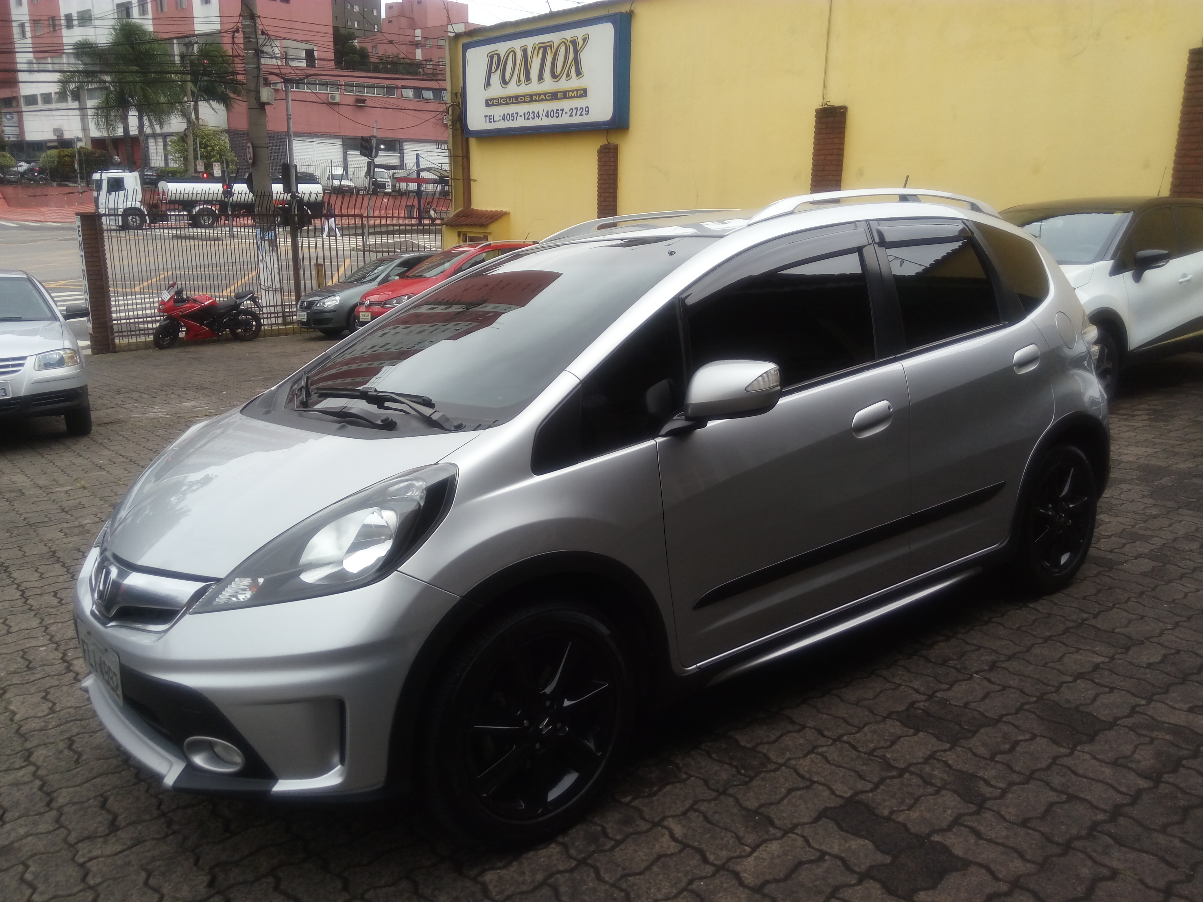 FIT 1.5 TWIST AUTOMATICO , SUPER NOVO , BANCO EM COURO , MULT MIDIA , BAIXA KM