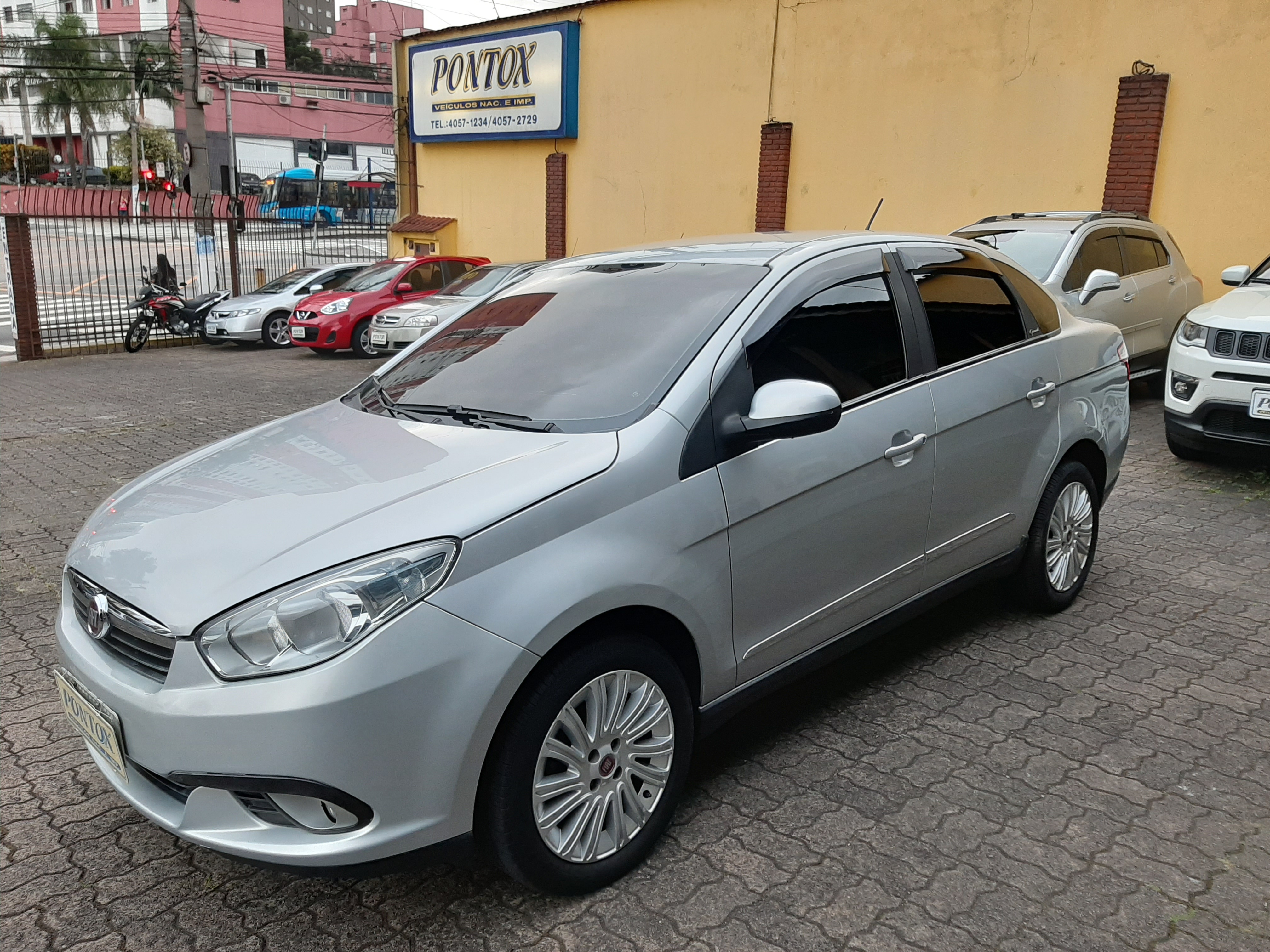 GRAND SIENA 1.6 ESSENCE ,SUPER NOVO ,COMPLETO ,2013 , CAMBIO MANUAL ,OLHOU GOSTOU