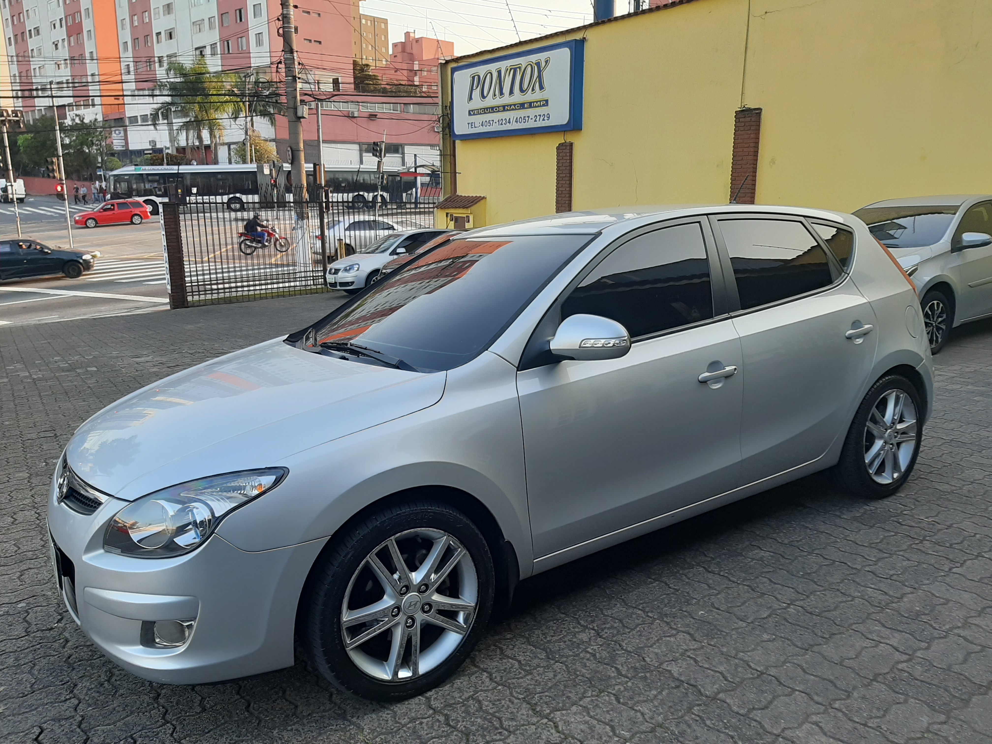 HYUNDAI I30 GLS ,2011 , COM CAMBIO MANUAL, BAIXA KM , EXCELENTE ESTADO , E PEGAR E ANDAR