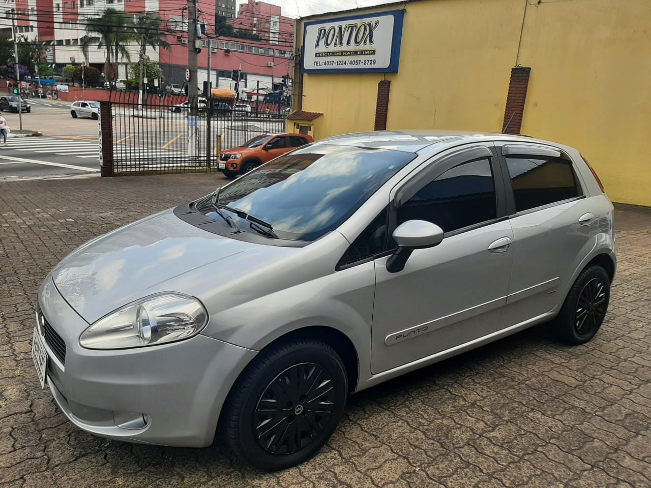 PUNTO 1.4 ATTRACTIVE , 2011/2012 , SUPER NOVO , COM AR DIREÇÃO VIDROS , BAIXA KM