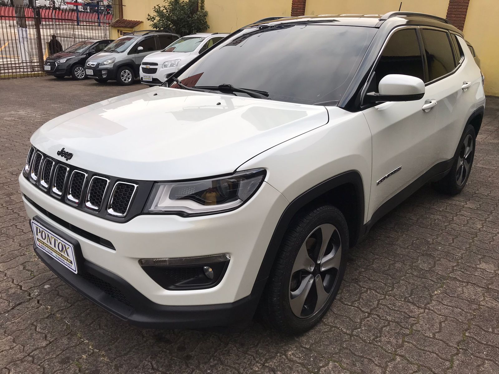 JEEP COMPASS 2.0 LONGITUDE AUTOMATICA FLEX , 2017 , BAIXA KM , E PEGAR E ANDAR