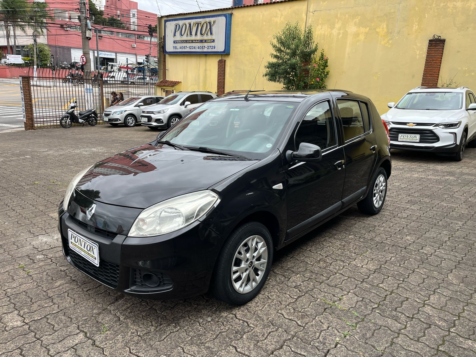 SANDERO 1.6 EXPRESSION 2012 , EM EXCELENTE ESTADO ,COM AR DIREÇÃO VIDROS TRAVAS