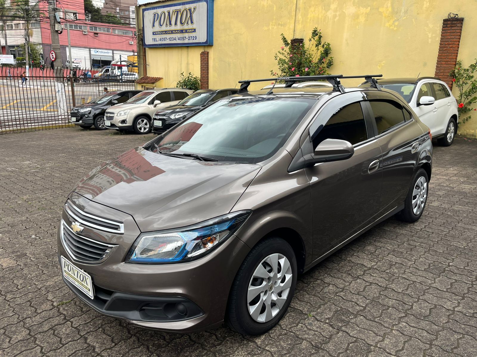 ONIX 1.4 LT AUTOMATICO , LINDO , 2014 , EM EXCELENTE ESTADO , E PEGAR E ANDAR