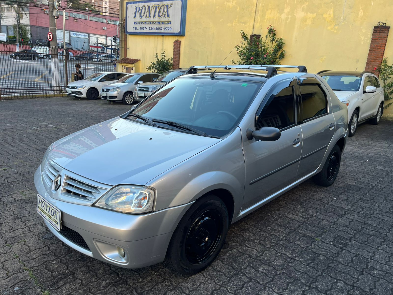 LOGAN 1.6 EXPRESSION , 2009 , COM AR DIREÇÃO VIDROS TRAVAS , EM EXCELENTE ESTADO