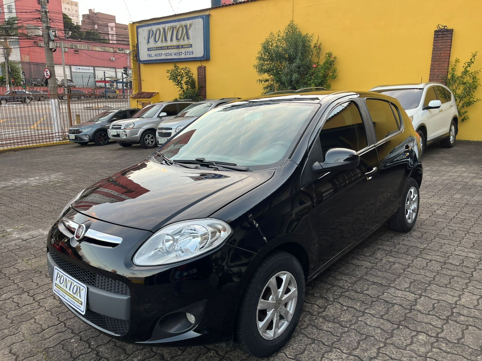 FIAT PALIO 1.0 ATTRACTIVE , 2013 , EXCELENTE ESTADO , COM AR DIREÇÃO VIDROS E VARIOS OUTROS OPCIONAIS