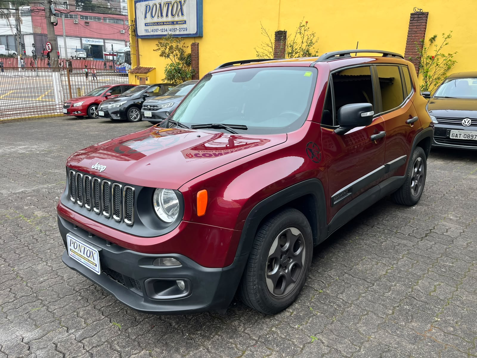 JEEP RENEGADE 1.8 SPORT 2017 AUTOMATICA  , LINDA , COM BAIXA KM  , OLHOU GOSTOU